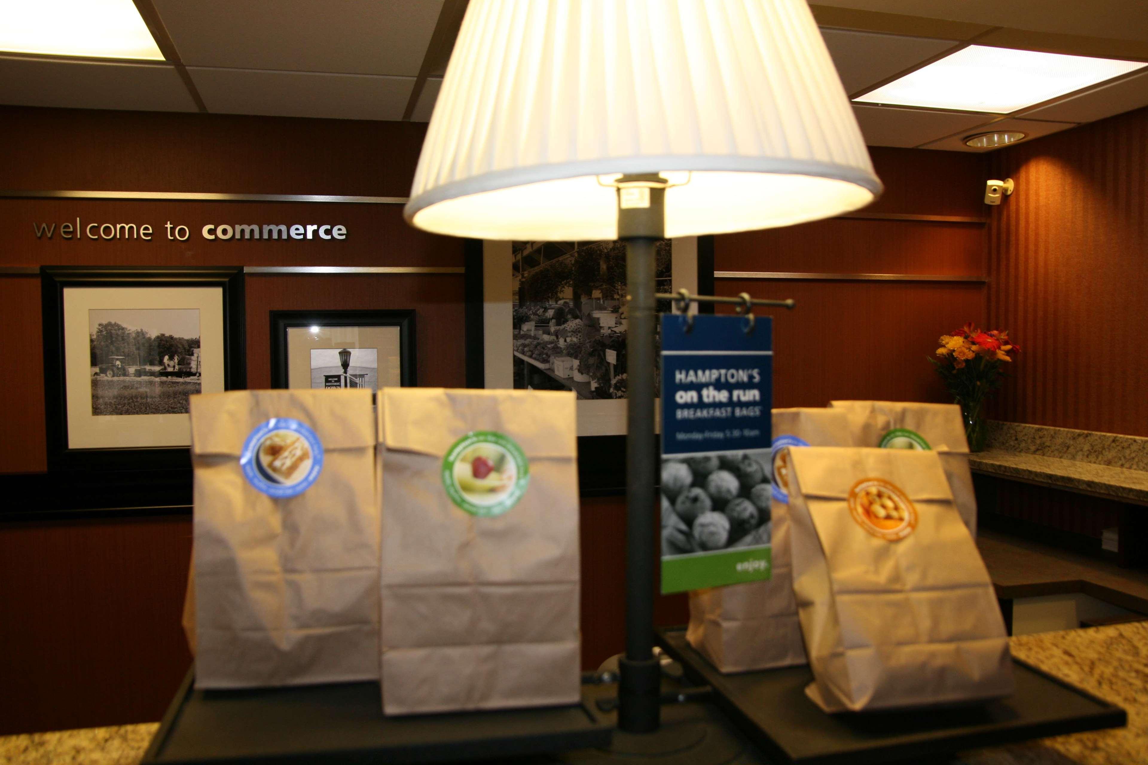 Hampton Inn Коммерс Екстер'єр фото